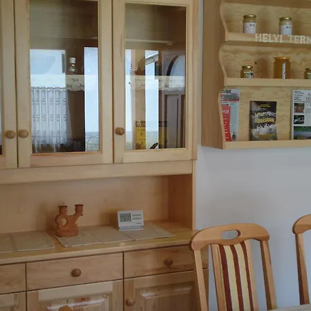 Gerendas Vendeghaz 3* Sotony